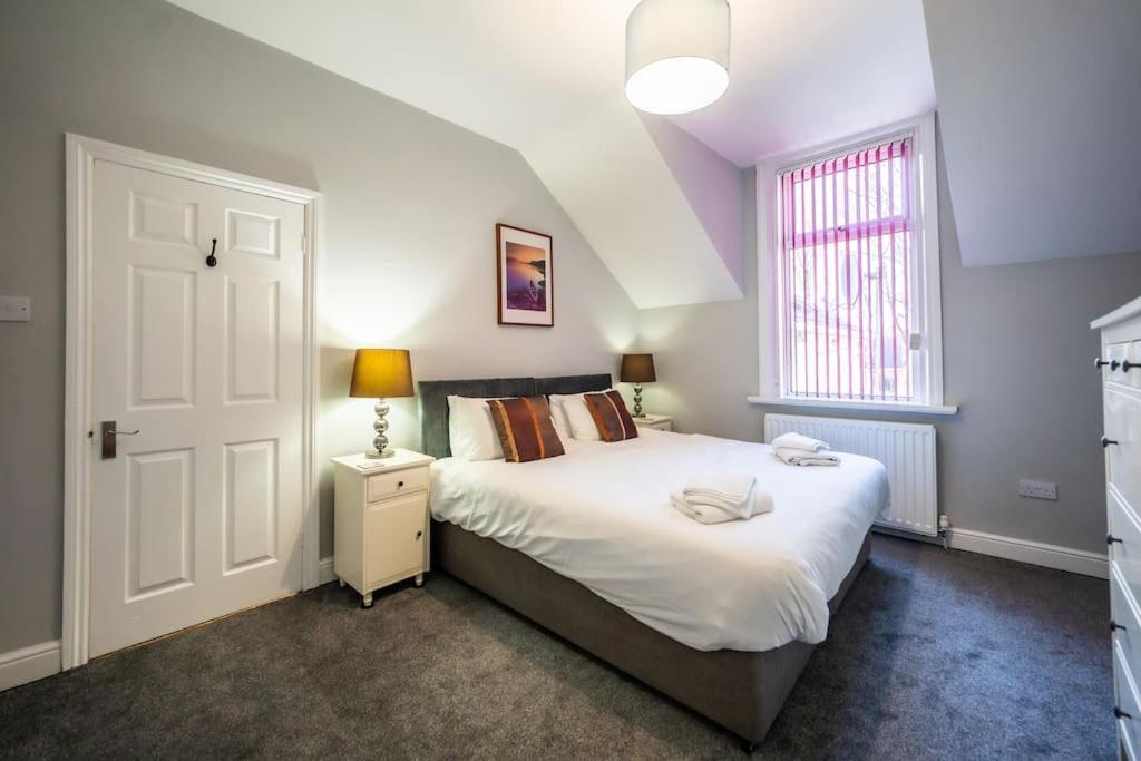 Cosy And Convenient Sunderland Apartment Exterior photo